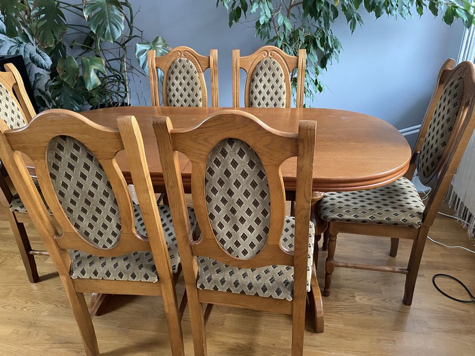 Stół dębowy z 6 kszesłami
