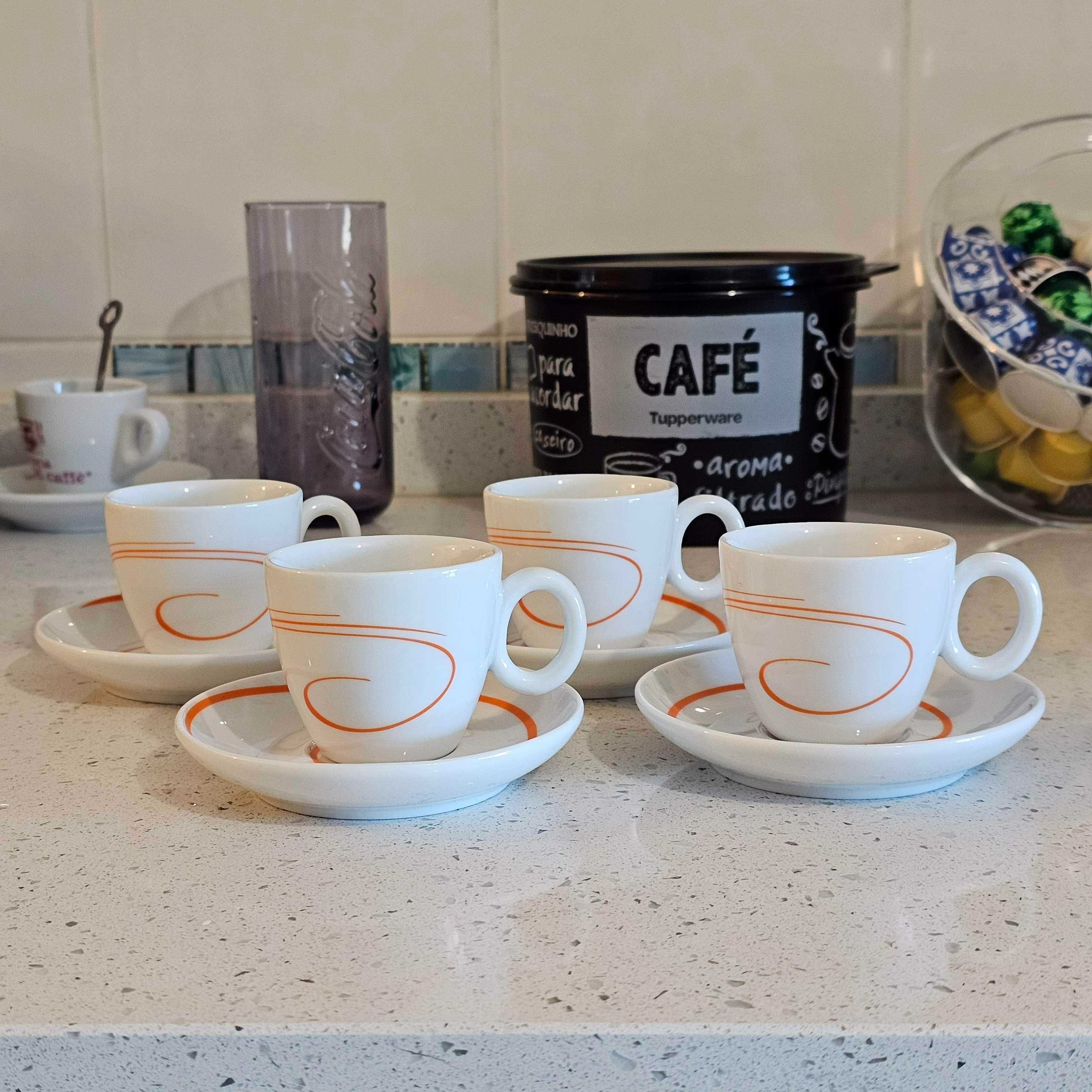 Conjunto chávenas café porcelana Versa