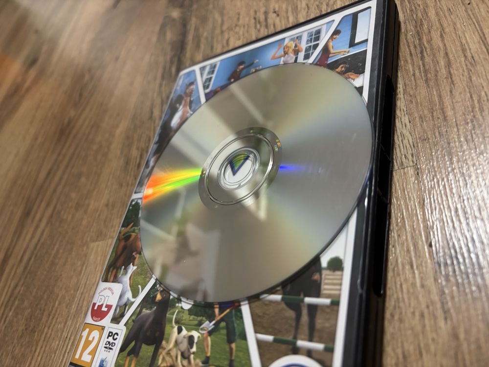 Dodatki Sims 3 na płycie