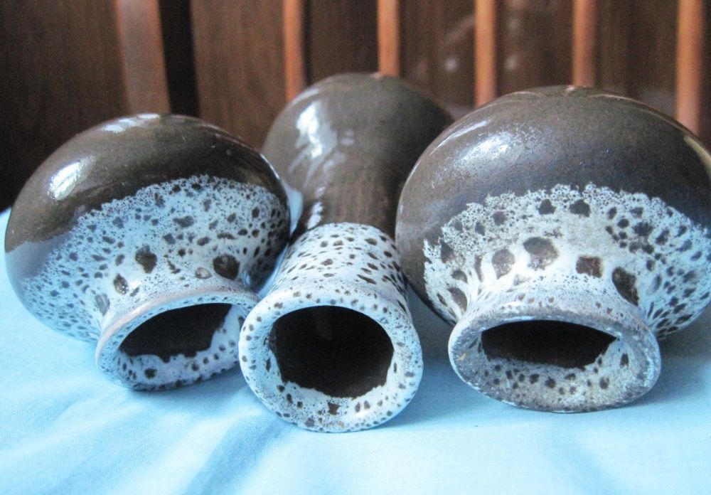 Набор из трех сувенирных вазочек