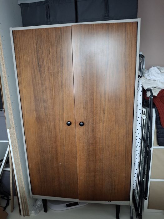 Oddam za darmo Szafa retro pokryta mikrocementem