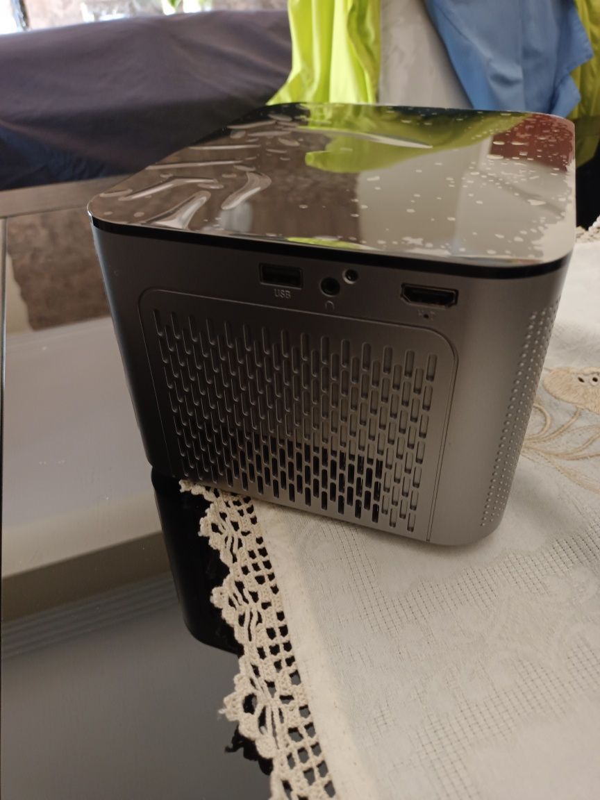 Projector androd MAGICUBiC
