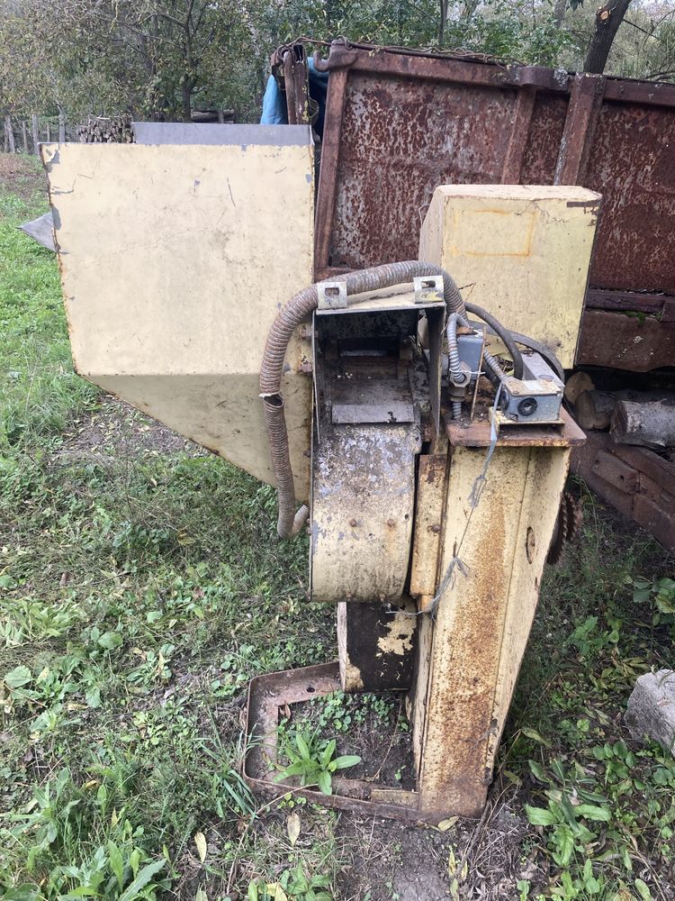 Продам яблукорізку!
