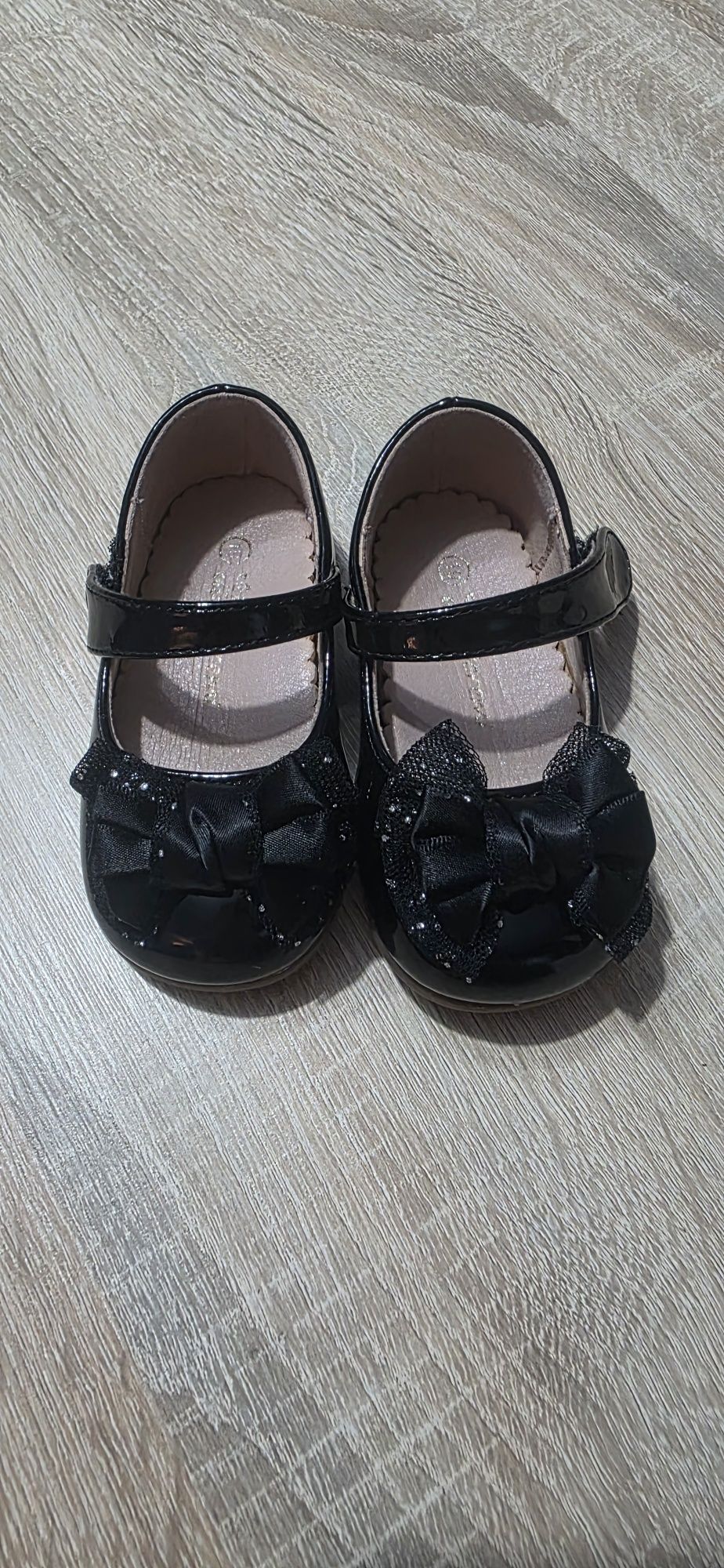Lakierki nowe rozmiar 19