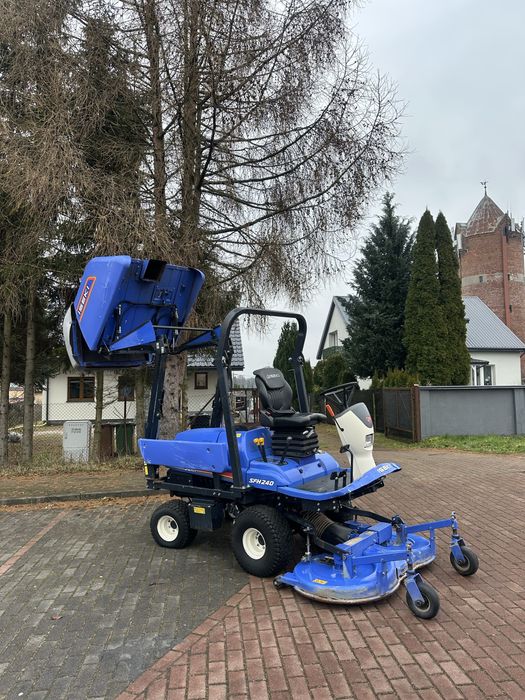 Traktorek, kosiarka ISEKI SFH 240, 4x4, górny wysyp