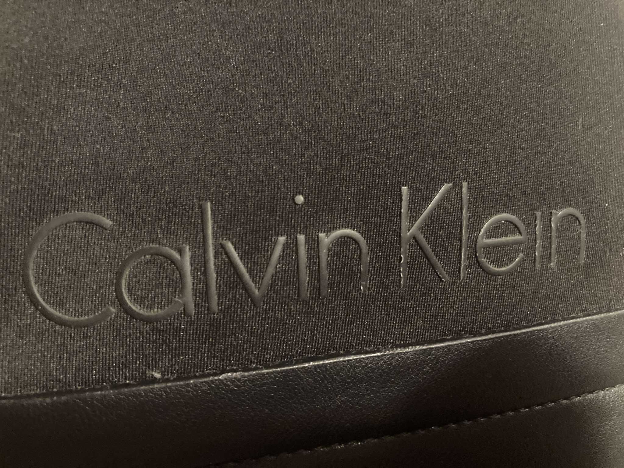 Reporterka listonoszka torebka Calvin Klein Caillou