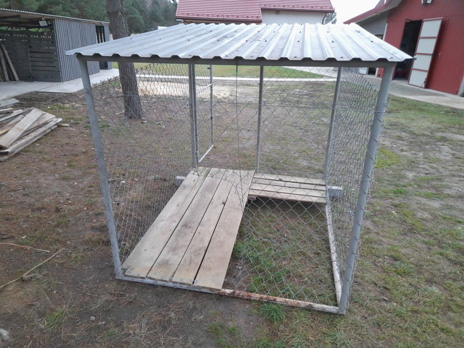 Kojec z podłogą 2,1x1,7m