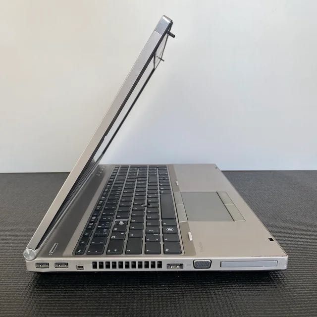 Computador portátil HP Elitebook 8560P