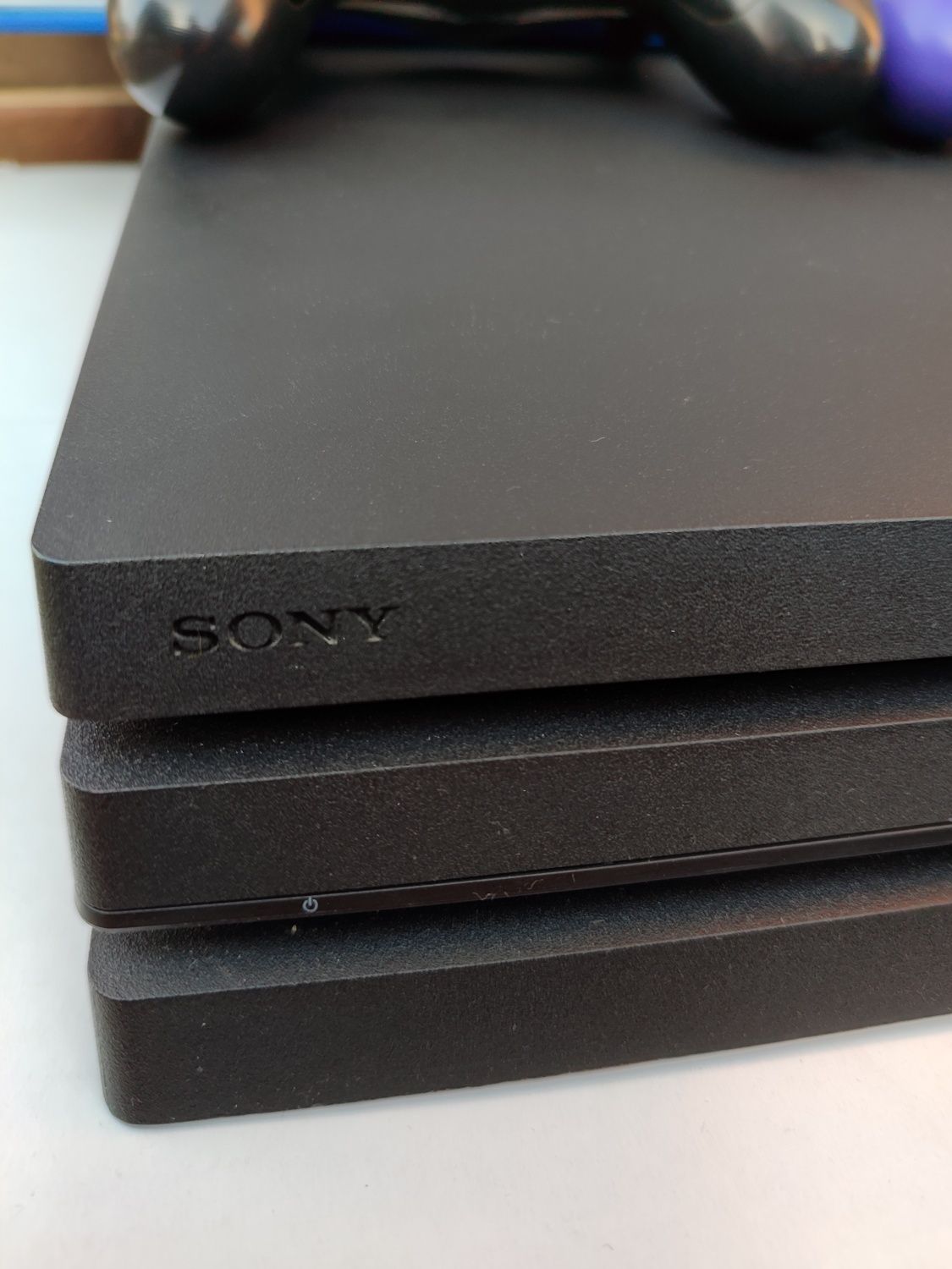 sony playstation 4-PRO