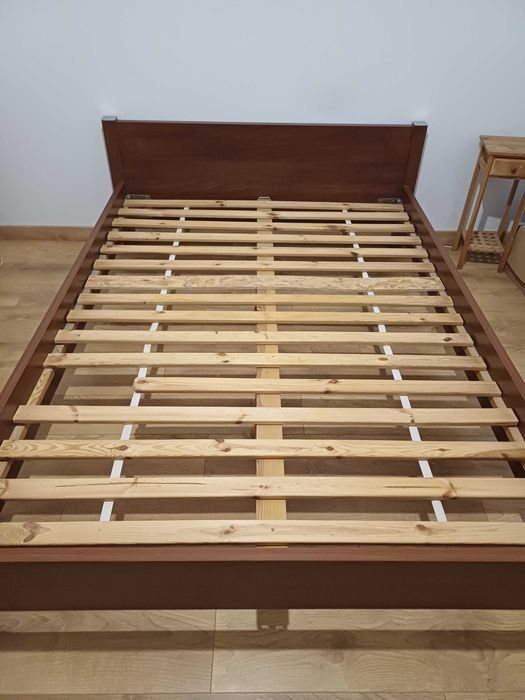 Łóżko 140x200 mahoń