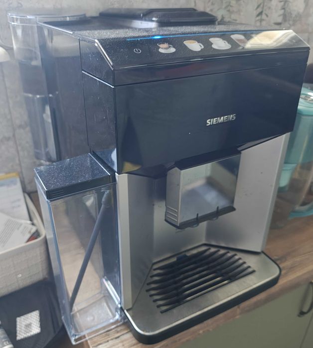 Automatyczny ekspres do kawy SIMENS EQ.500