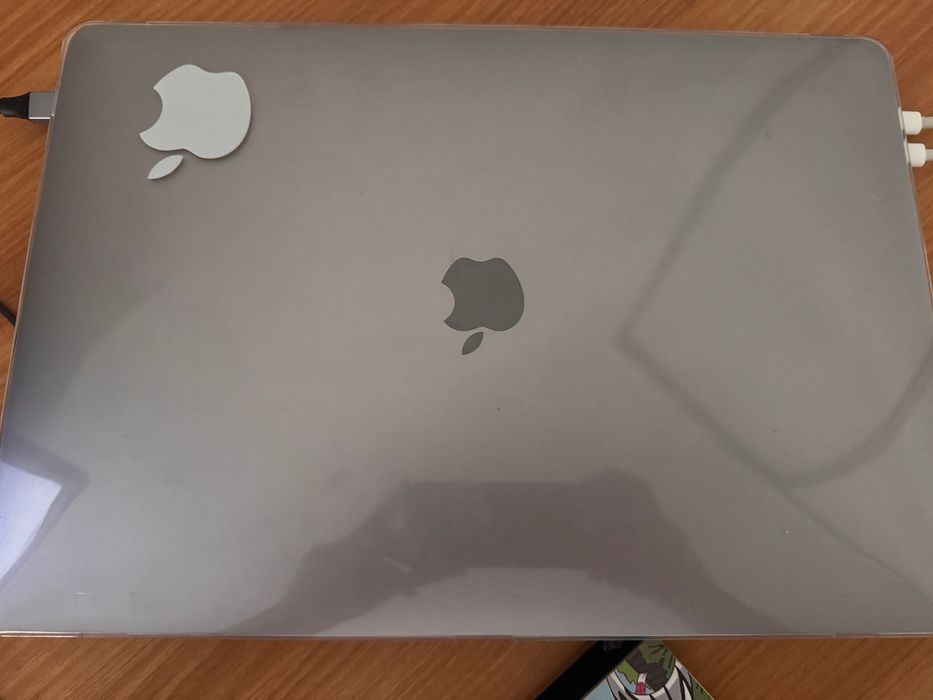 MacBook Pro Intel i7 15’ (2018) - 16GB / 256GB
