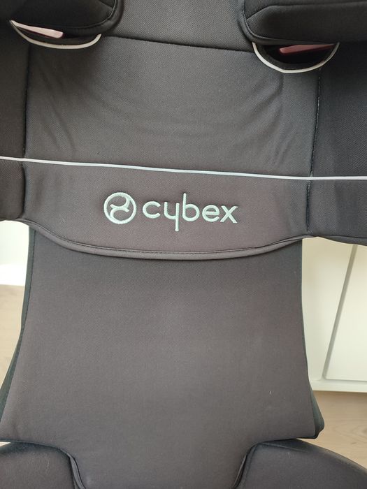 Fotelik samochodowy Cybex Solution X-fix 15-36 kg