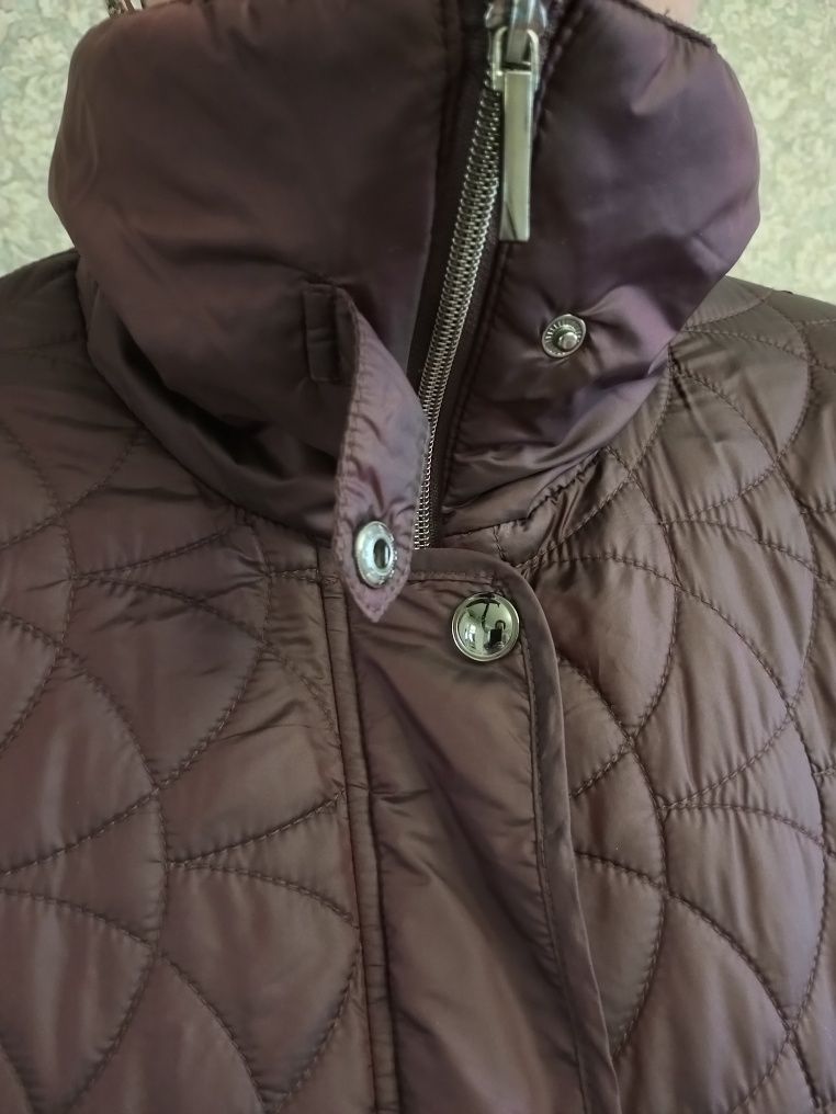 Куртка стёганая  52-54 р. 500 грн