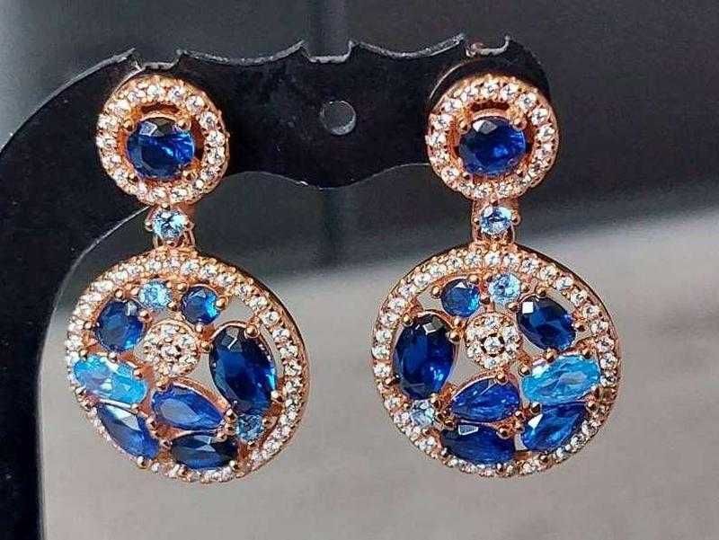 Серебряные серьги с камнями
