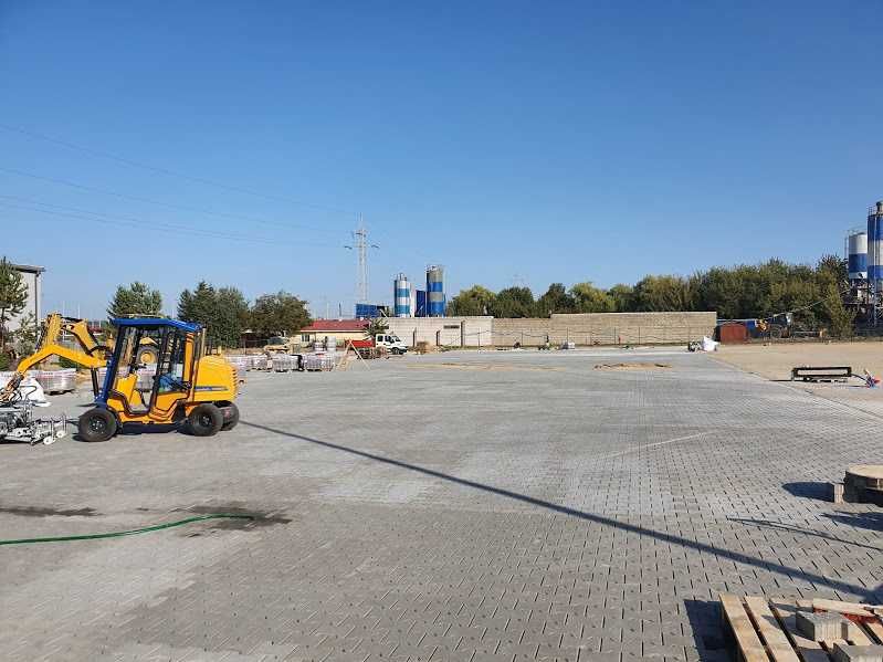 maszynowe układanie kostki brukowej ,przygotowanie podłoża