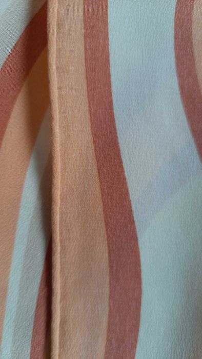 szal jedwabny ręcznie rolowany