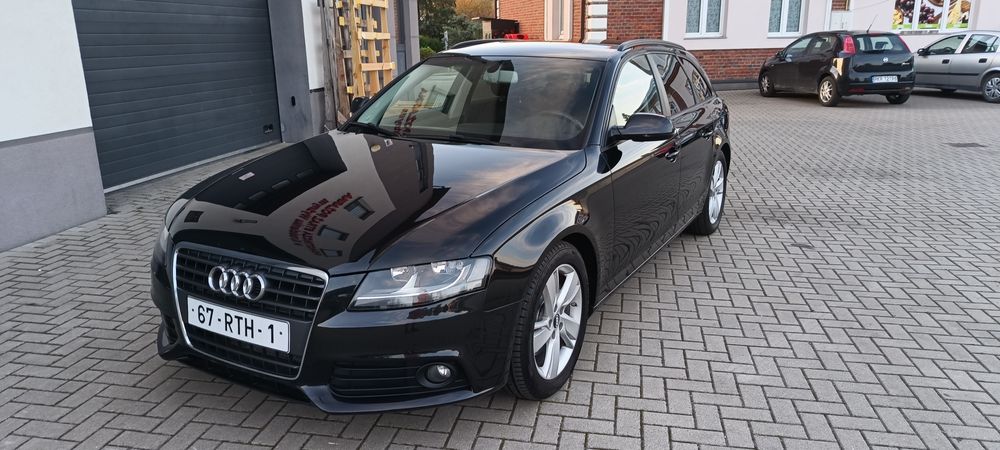 Sprzedam bardzo ładne Audi A4 B8 2011r  2.0 TDI sprowadzone z Holandii