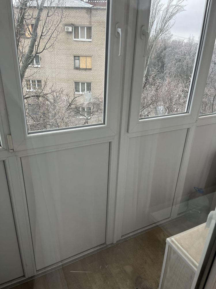 Продам квартиру центр Паркова