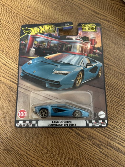 Lamborghini Countach LPI 800-4 (Hot Wheels | Real Riders)