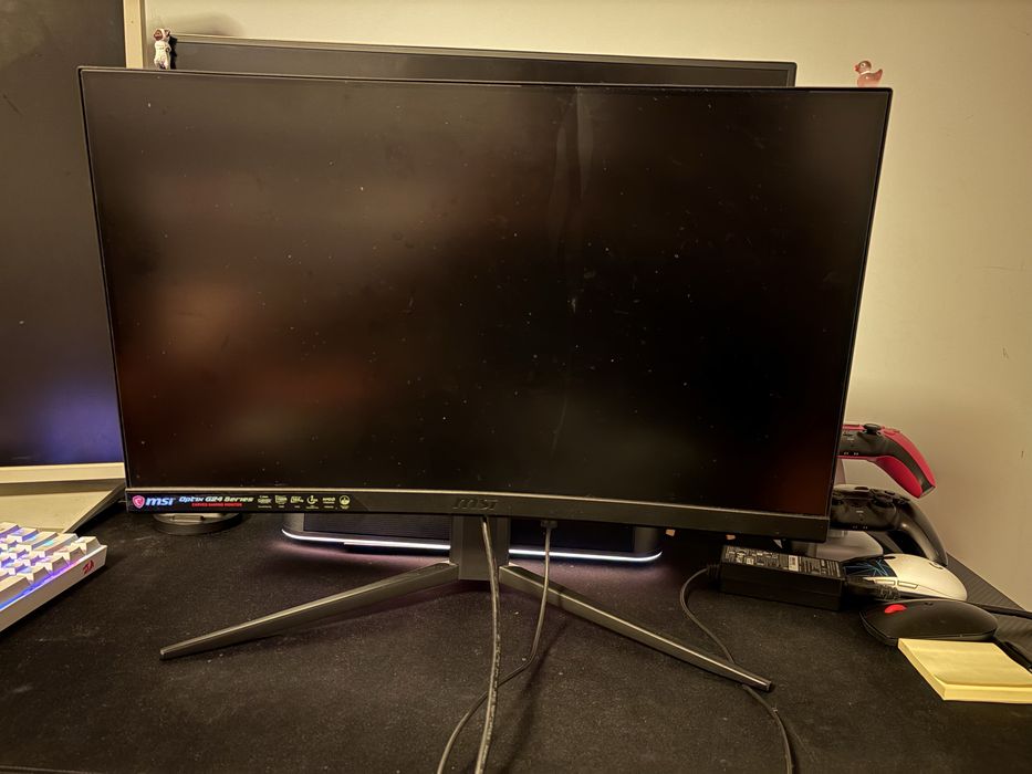 MSI Optix G24 24” Curved monitor