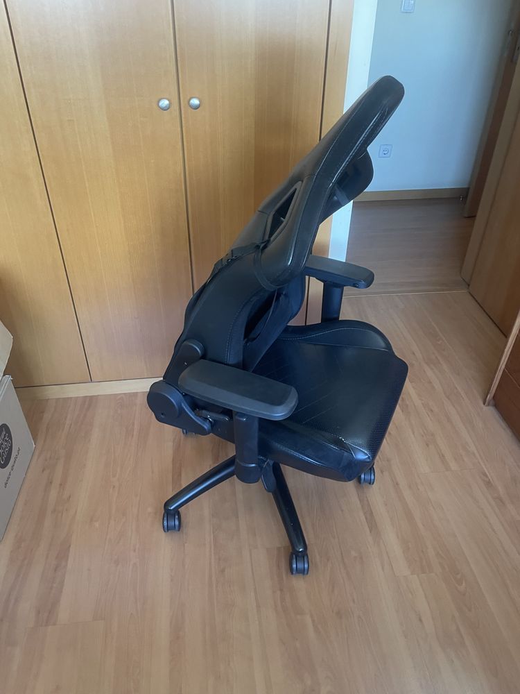 Cadeira Gaming noblechairs – Excelente Estado