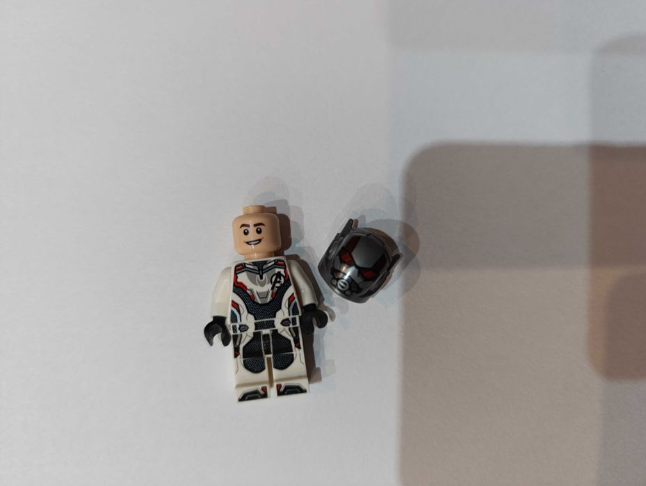 LEGO figurka sh0563 Ant-Man (Scott Lang) - White Jumpsuit