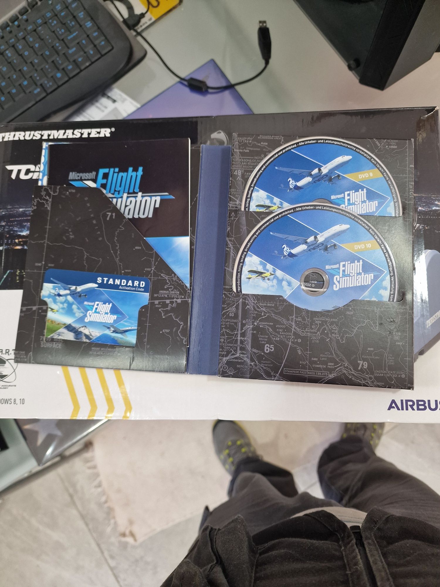 Vendo Pack Airbus edition mais jogo Microsoft flight simulador