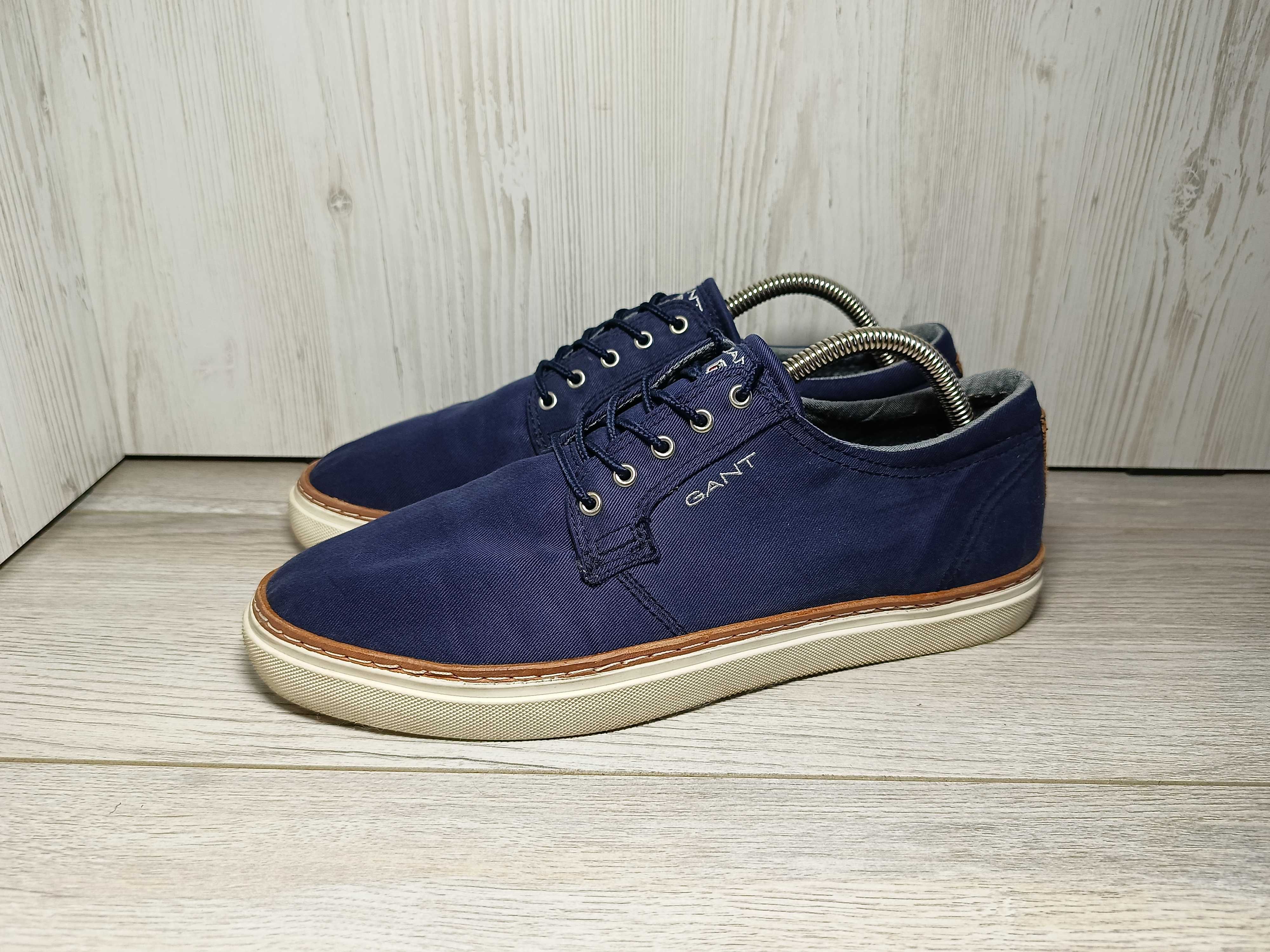 Gant                       .
