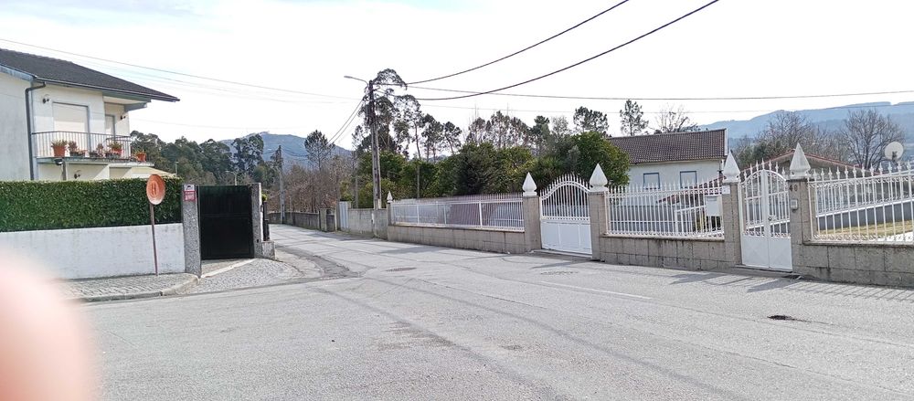 Vendo terreno Amares