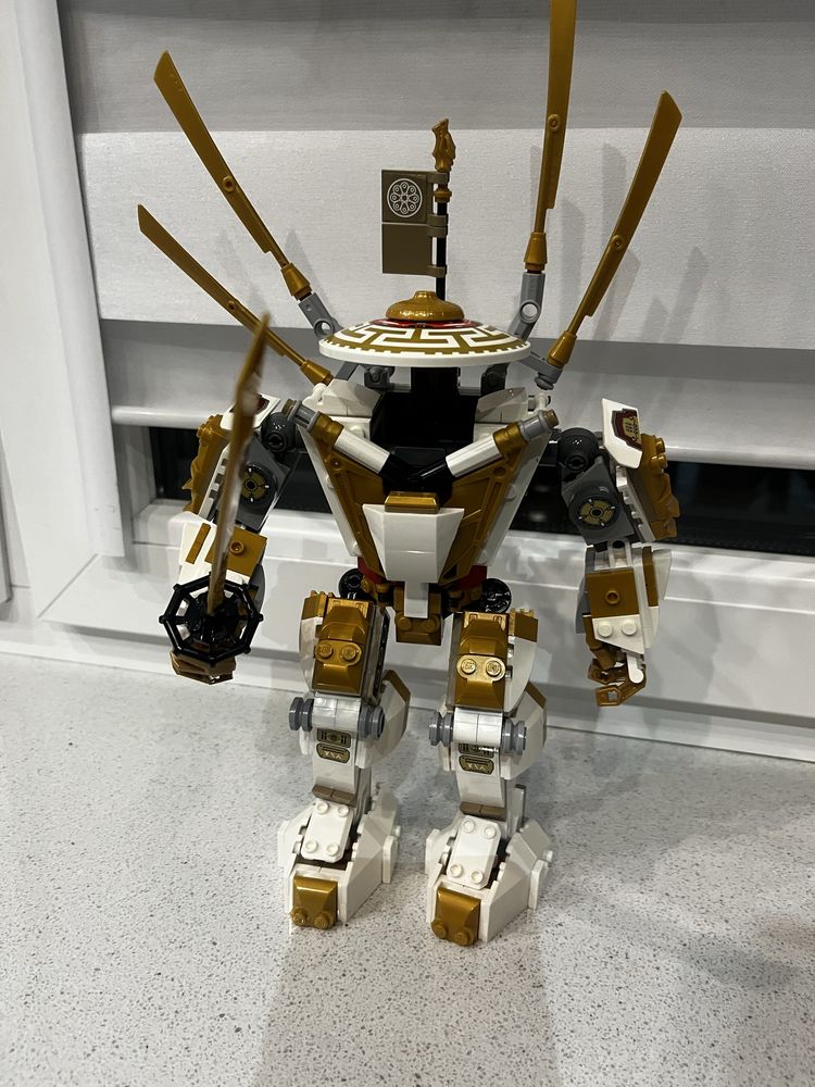 LEGO Ninja Golden Mech