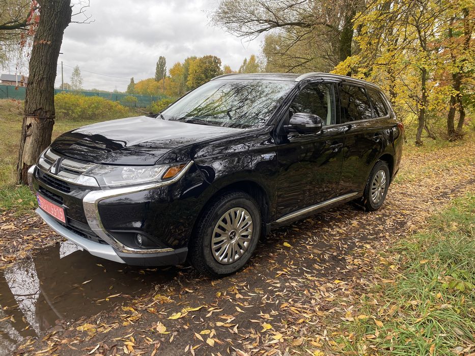Mitsubishi outlander gt гибрид- плагин (phev)