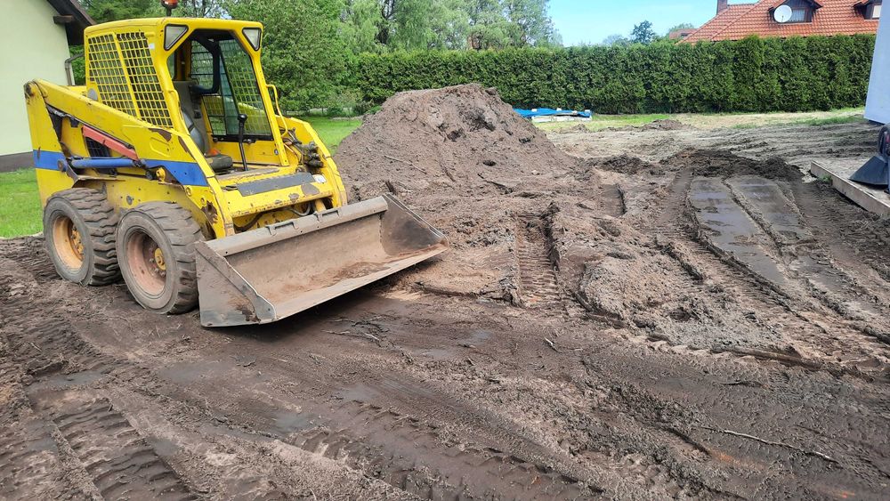 Równanie Terenu, Niwelacja Działki, Kamień Ziemia, Usługi Bobcat