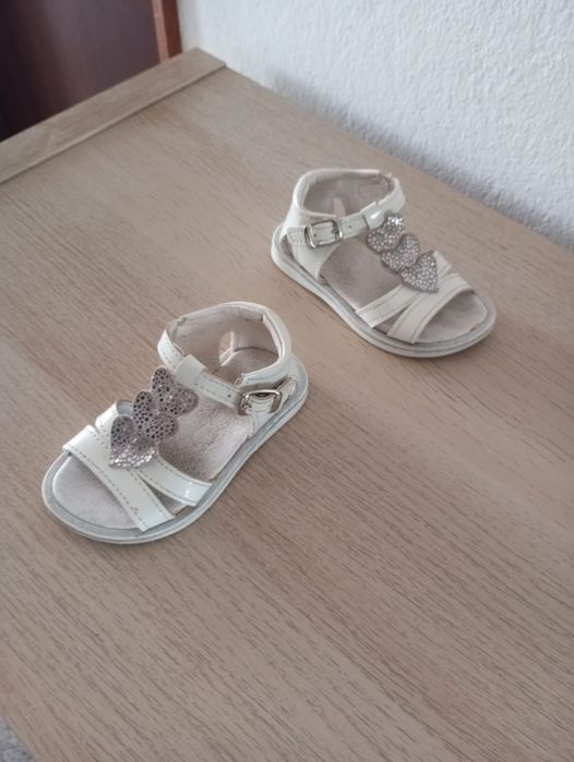 Sandálias Tamanho 20