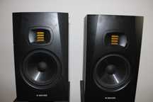 Adam T7V Monitory