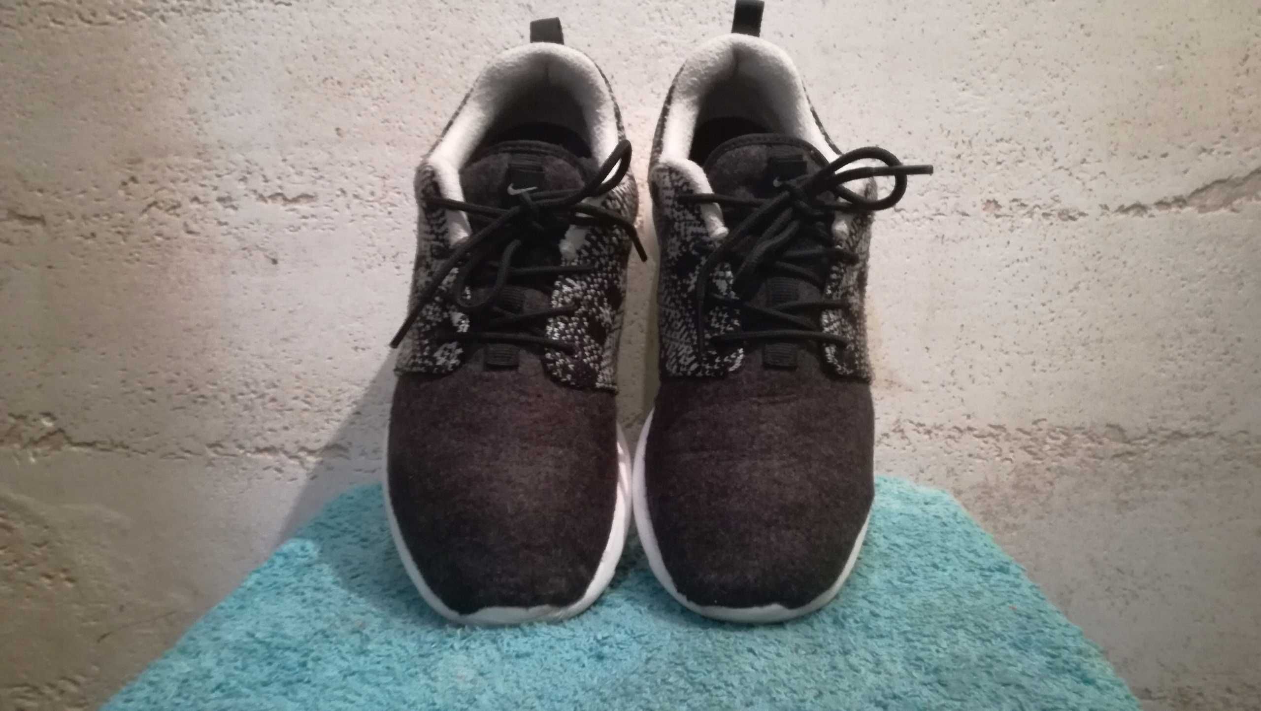 Zimowe sneakersy NIKE ROSHE ONE WINTER r.37,5 wełna stan bardzo dobry