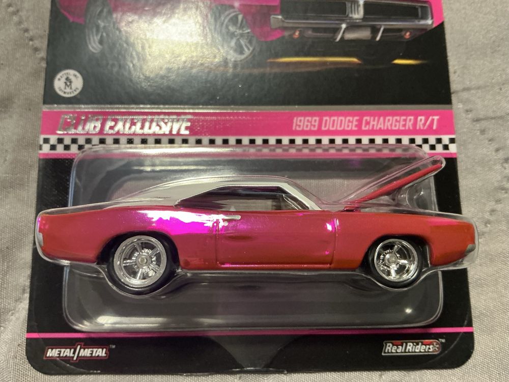 RLC Exclusive - 1969 Dodge Charger R/T - Hot Wheels
