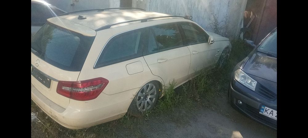 Mercedes w212 универсал