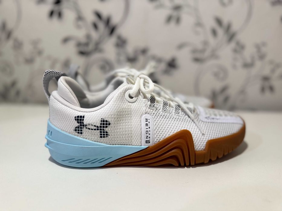 Жіночі кросівки для тренажерного залу Under Armur UA Reign 6, 39р.