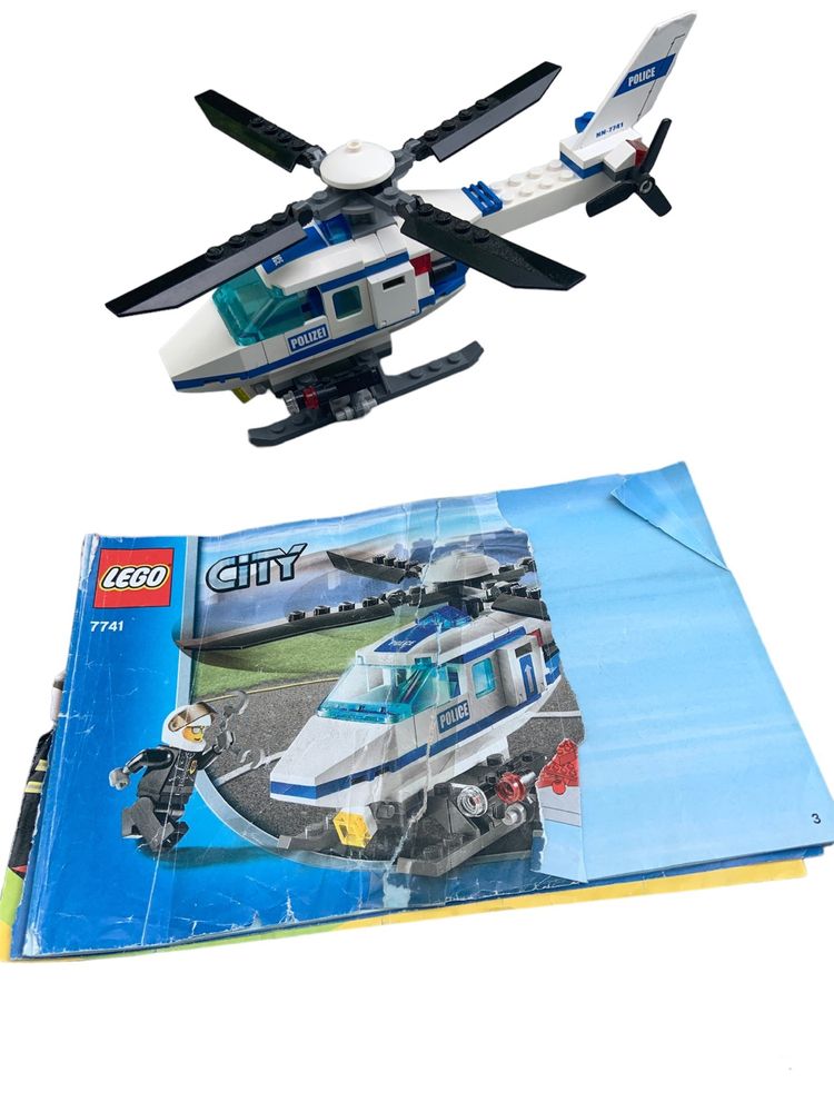 Lego City nr 7741, Helikopter policyjny