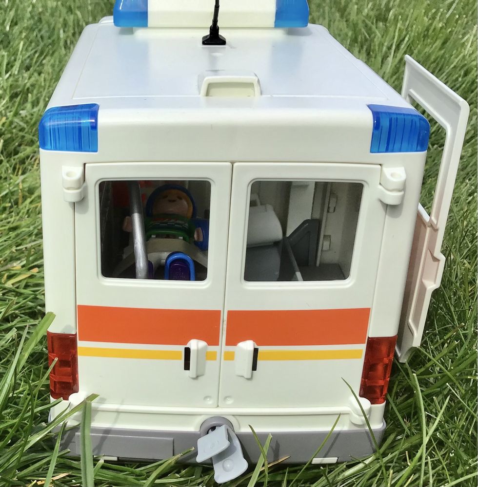 Playmobil karetka/ambulans