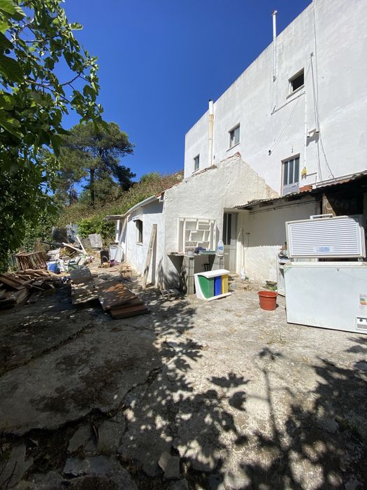 Vivenda T2 + T2 sem licença