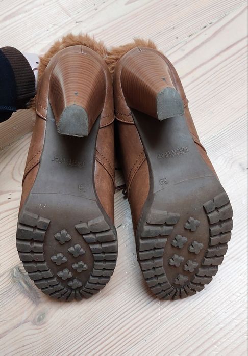 Botki karmelowe, ocieplane  rozm. 39