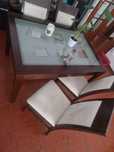 Mesa extensivel com cadeiras