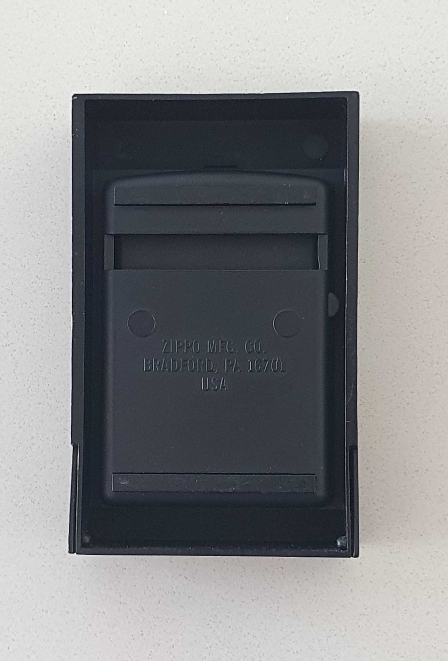 Isqueiro Zippo - Porte Avions Clemenceau (colecção)(Militar)