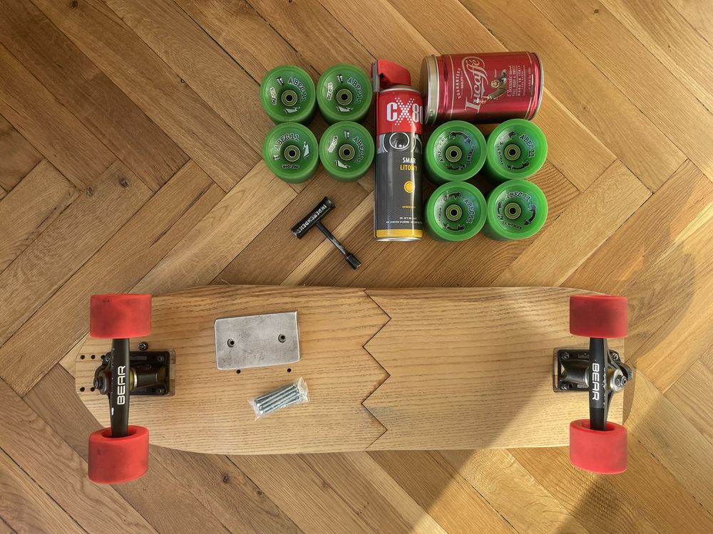 Longboard downhill skateboard monster