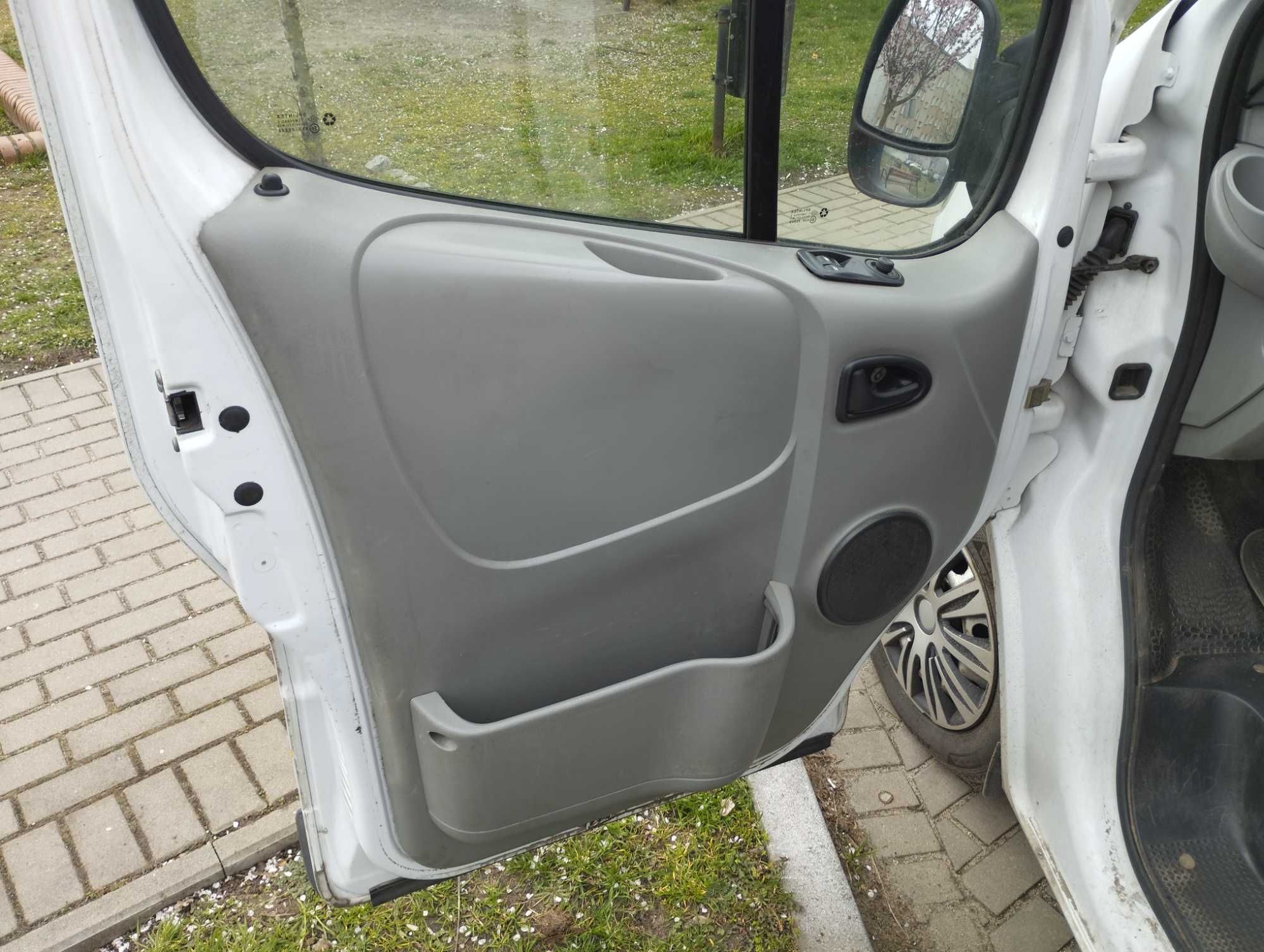 Renault Trafic 1.9 DCI KLIMATYZACJA  Bez Wkładu Finansowego