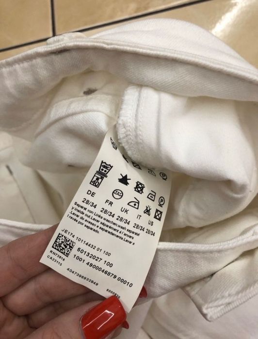 HUGO BOSS белые женские джинсы Оригинал!!! Новые!!! Размер 27/28 L 34