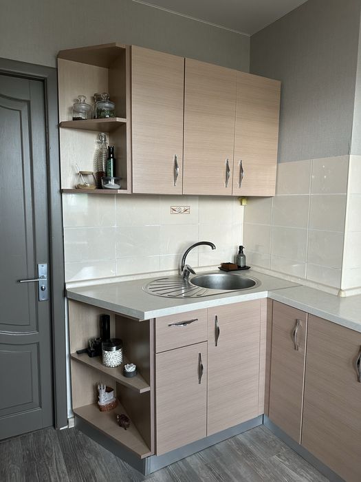 Кухня б/у в хорошем состоянии, полный комплект