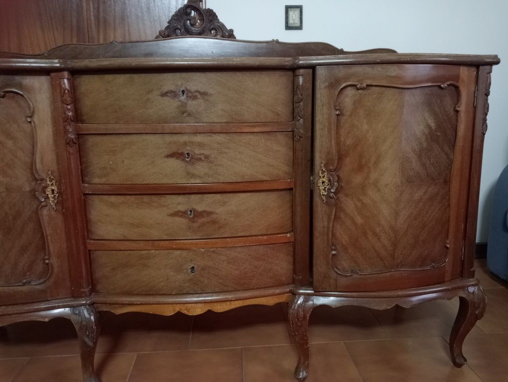 Móvel vintage para restauro
